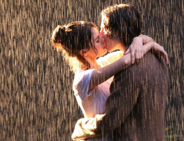 Поцелуи под дождём