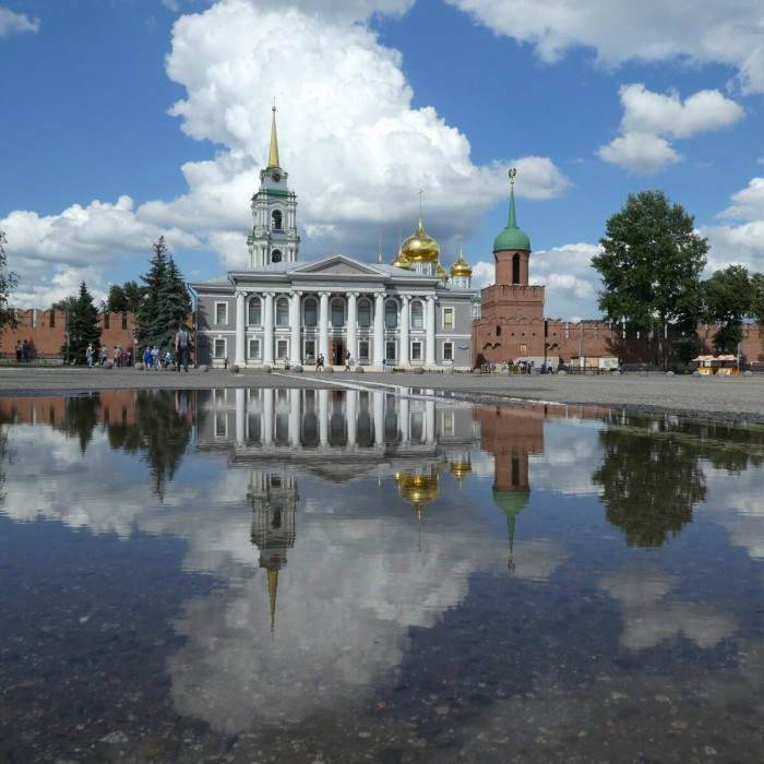 Как в зеркале