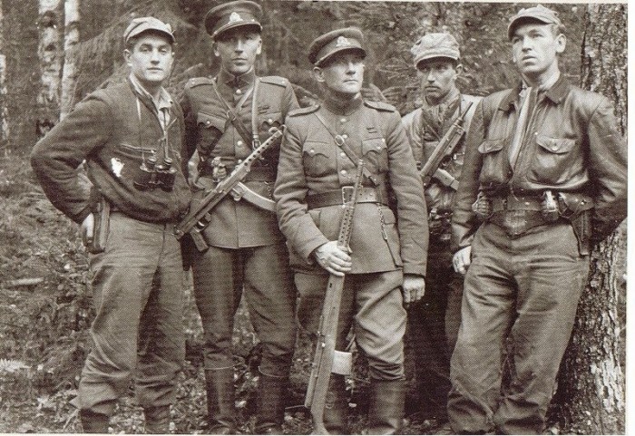 "Лесные братья".