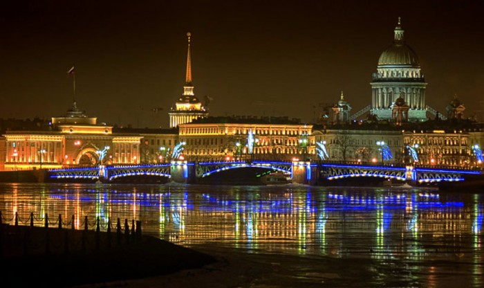 Любимому Петербургу.