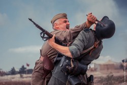 Меня убили на войне