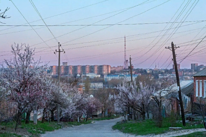 Луганская весна
