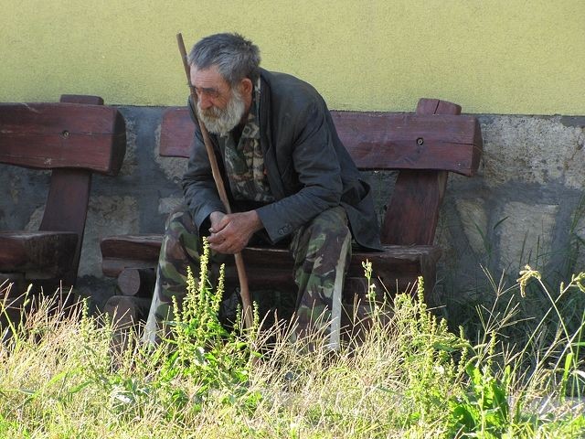 Сон не ждёт меня ночами