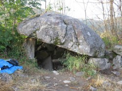 Учись творить лучом мечту - дольмены горы Шарик