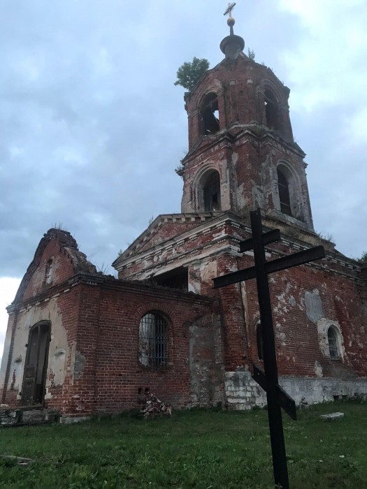 На теле Крестик, в Душе нолик.