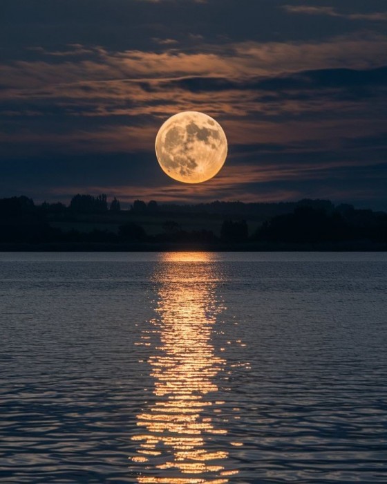 Луна