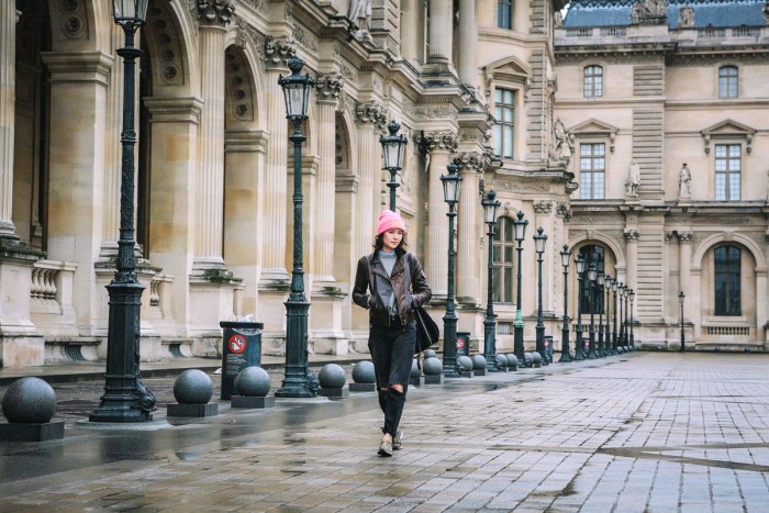 Mademoiselle в Париже..