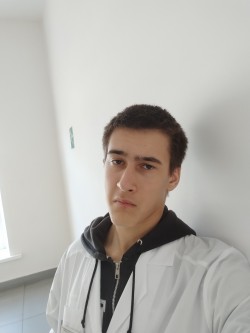 Бражник Леонид