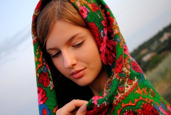 А тем ли девушкам мы пишем.