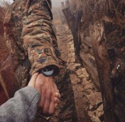 Жена военного
